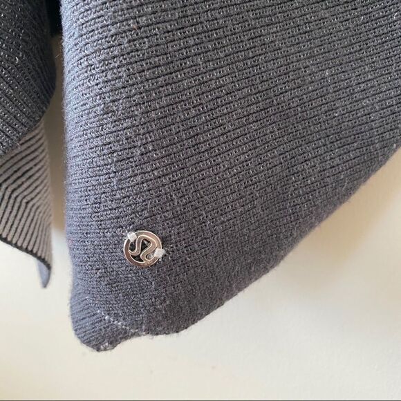 Lululemon Exaltation Wrap Black/White Stargaze Cardigan - Picture 9 of 12